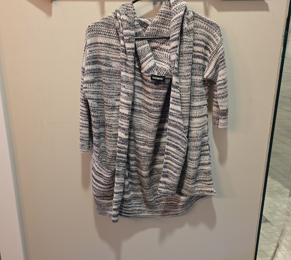 Express Women's Black and White Striped Cardigan